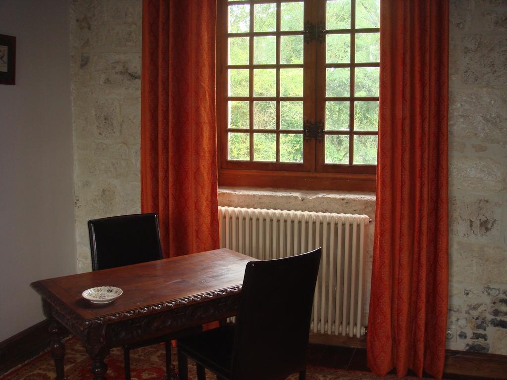 Manoir De La Guerie Ablon Ruang foto